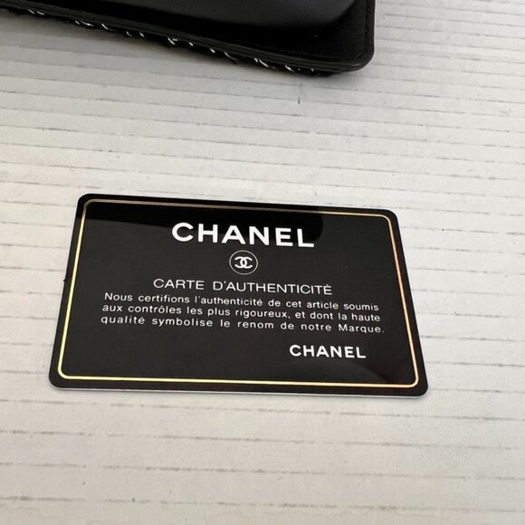 Chanel medium chevron braid around boy bag - Picture 13 of 15